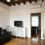 La Maison Del Capestrano ميلان