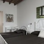 شقة La Maison Del Capestrano ميلان
