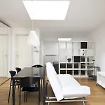 La Maison Del Capestrano ميلان