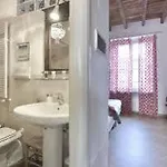شقة La Maison Del Capestrano ميلان