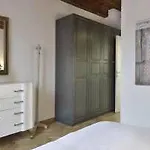 La Maison Del Capestrano