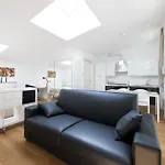La Maison Del Capestrano شقة