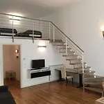 شقة La Maison Del Capestrano ميلان